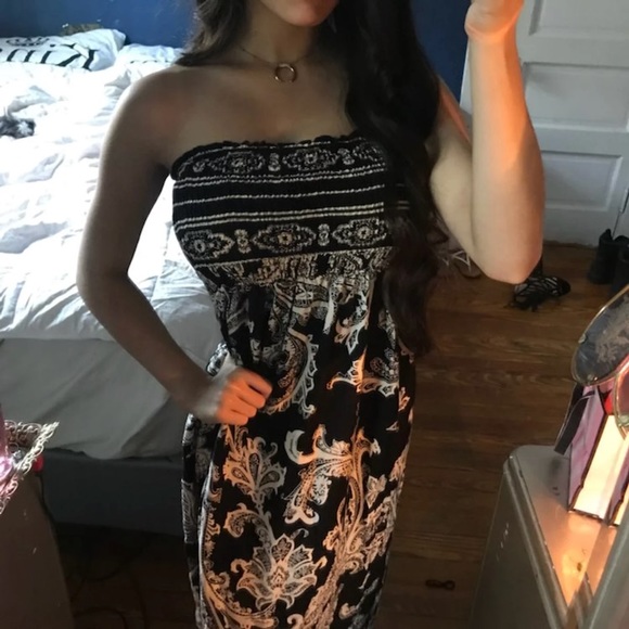 Brandy Melville Dresses & Skirts - Boho strapless patterned sleeveless maxi dress